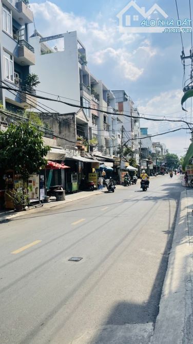 Mặt tiền kinh doanh Nguyễn Văn Công, 4 tầng, 4m x 21m, gần sân bay, Gò Vấp hơn 13 tỷ