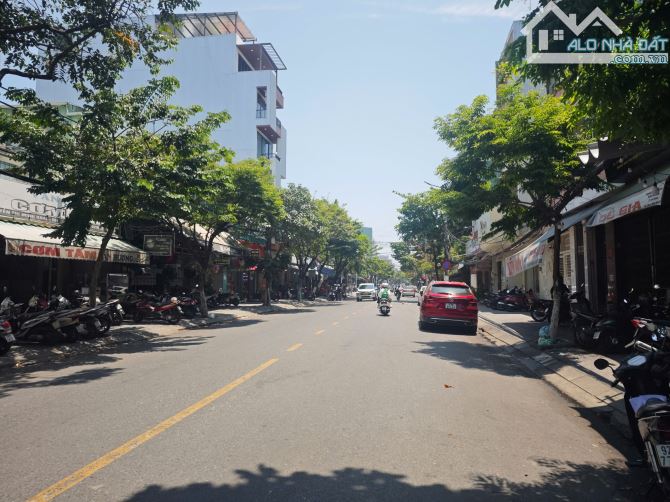 Toà Căn Hộ Kề Sông Cận Biển-Ngũ Hành Sơn-Dòng Tiền Khủng-528m2-Ngang 13m5-Giá : 2x Tỷ