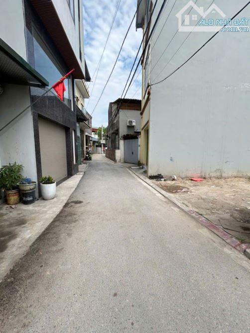 Bán đất Đa Tốn – Oto vào nhà – Lô Góc – Cực hiếm