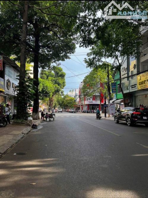 Cần Bán Đất Tặng Nhà Cấp 4 Mặt Tiền Ngô Quyền Phường Tân An BMT