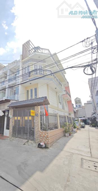 🏡 Cần Bán Căn Nhà Góc 2 Mặt Tiền