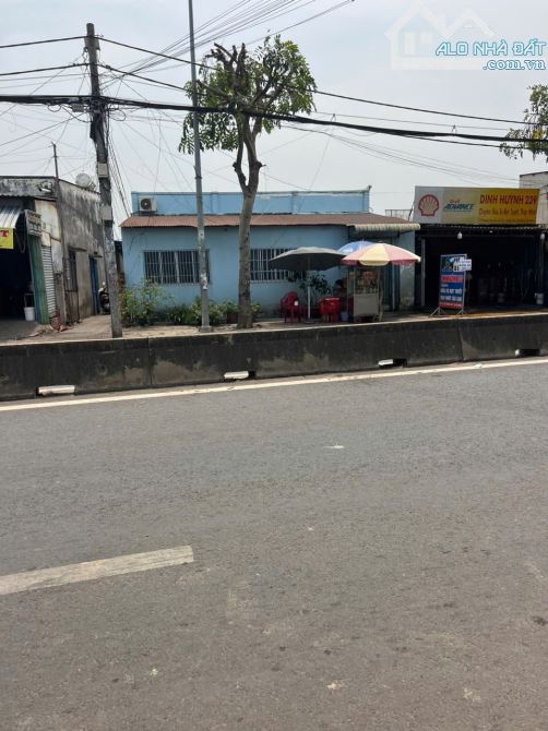 BÁN NHÀ MẶT TIỀN ĐƯỜNG NGUYỄN THỊ SÓC, BÀ ĐIỂM 9.86X25M GIÁ 13.8 T