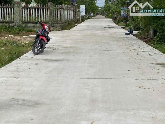 Bán lô góc 2mt đường ôtô tránh nhau Đại Hiệp, Đại Lộc cách Đà Nẵng k quá 5km giá chỉ 1050t