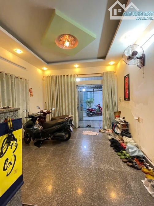 SIÊU PHẨM NHÀ CẤP 4 HXH SAU CHI CỤC THUẾ TP THỦ ĐỨC 67M2 GIÁ 4,X TỶ