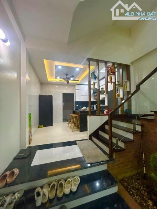 Bán nhà mặt phố Bùi Thị Xuân, Hai Bà Trưng, 135m2 x 12 tầng, mặt tiền 7,2m giá 155 tỷ!