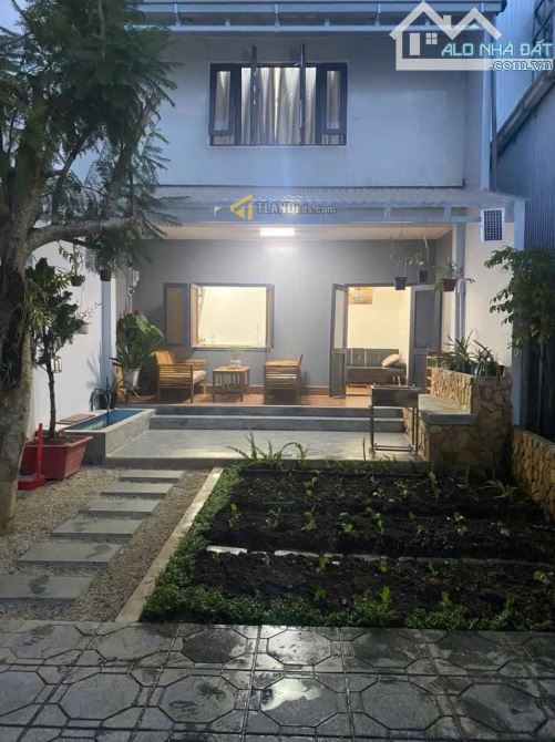 BÁN NHÀ TRUNG TÂM P2 . DT 84m2 , có sân đậu ô tô , giá 5 Tỷ 9