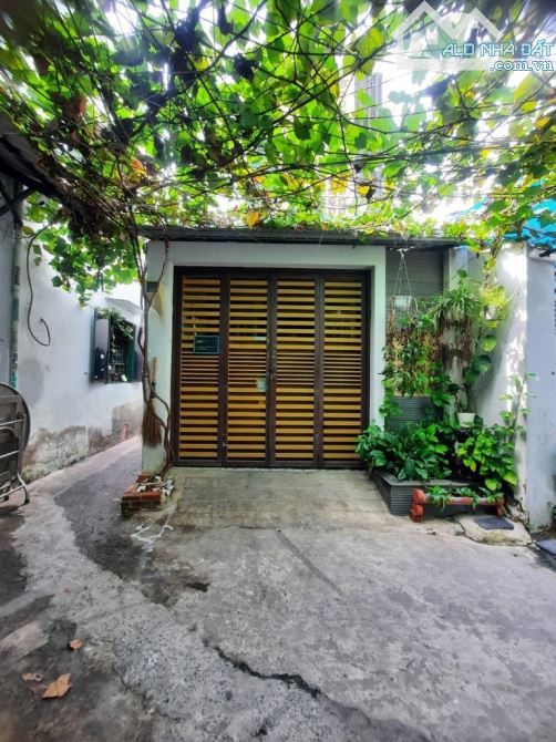 Nhà phố Gò Vấp- Căn Góc, 65m2, 2 tầng, 3 phòng ngủ, giá chỉ nhỉnh 5 Tỷ