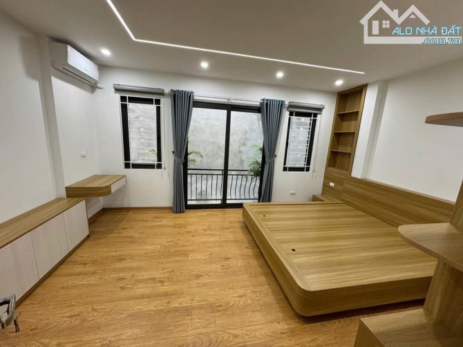 BÁN NHÀ LÔ GÓC ĐÌNH ĐÔNG – HBT-35m*  5 TẦNG * MT 4m-THANG MÁY – NỞ HẬU – 15M RA PHỐ 9.8 Tỷ