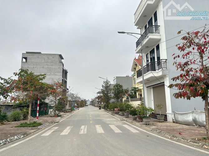 DUY NHẤT 2 LÔ 120m2 LIỀN KỀ NHAU TẠI LK17 đẹp nhất tđc GD2 Áp Tràn phường Dương Quan