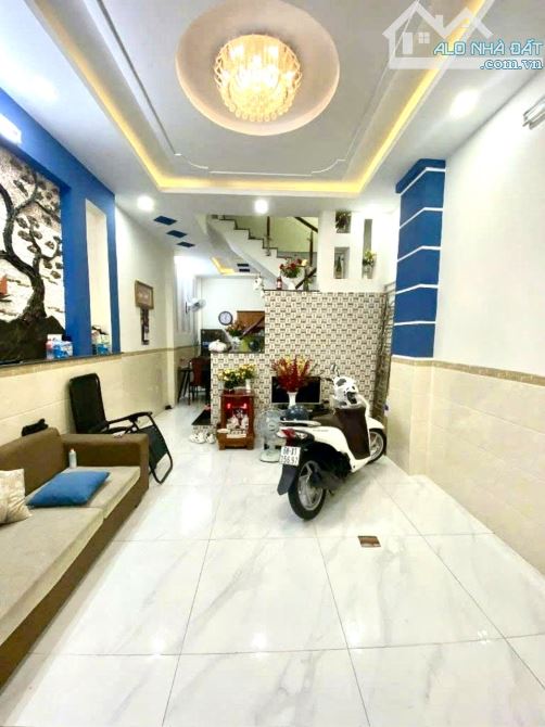 Bán nhà HXH Phú Nhuận,gần Phan Đình Phùng,48m2, nở hậu 4.2m, 3 Tầng, Ở/Cho thuê,8.15 Tỷ