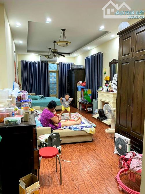 Nhà Mặt Phố Tô Ngọc Vân – 75m² – Vị Trí Kinh Doanh Cực Tốt – Chỉ 28.9 Tỷ!