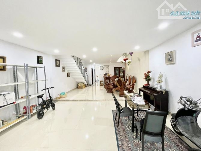 BIỆT THỰ MINI CAO CẤP 147M2 NGANG 6M ,  ĐƯỜNG LÊ VĂN LƯƠNG, GẦN ĐH TÔN ĐỨC THẮNG