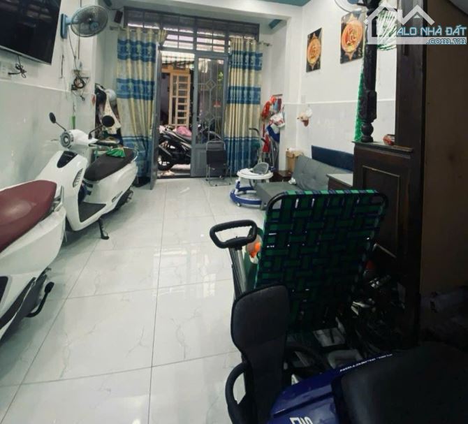 Nhà 1lầu đẹp ở ngay, sát Aeon , trường thpt tây Thạnh - 1