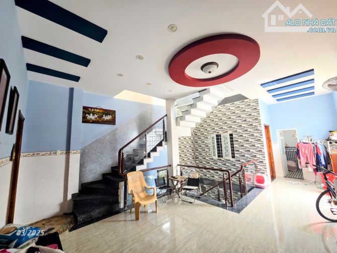 Bán nhà 1trệt2 lầu 2 mặt tiền đường phường tam hiệp biên hoà đồng - 1
