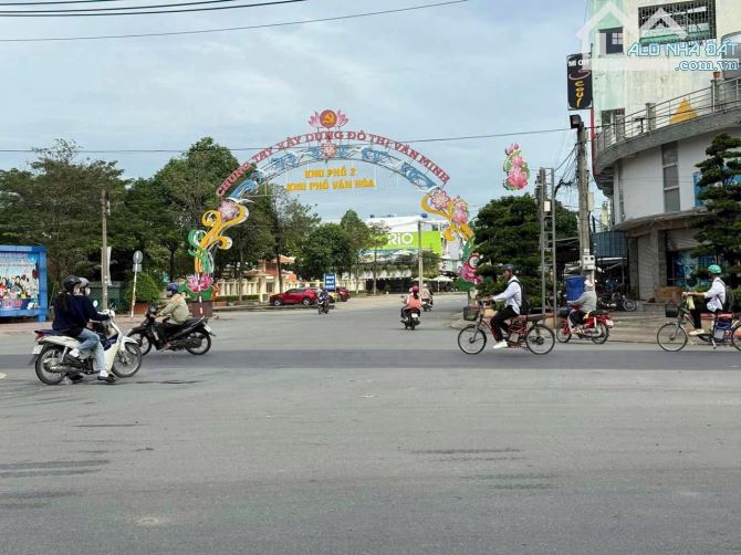 CẦN BÁN GẤP LÔ ĐẤT 238m2 FULL THỔ CƯ ĐƯỜNG MAI THỊ NON THỊ TRẤN BẾN LỨC CÔNG CHỨNG NGAY - 1