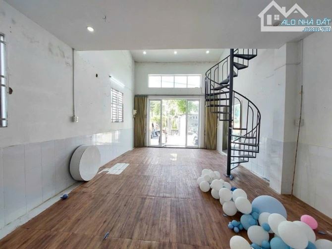 ✍ Đến hẹn lại lên cho quý vị siêu phẩm Góc 2mt nhà Hóc Môn 730Tr, Sổ Riêng 70m2 - 1