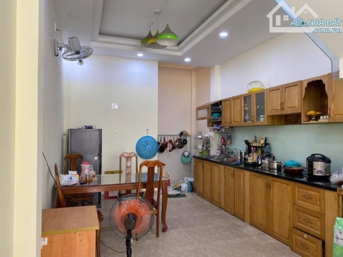 Bán nhà mặt phố Linh Trung, Thủ Đức, 65m², 6.25 tỷ, 4 tầng - 1
