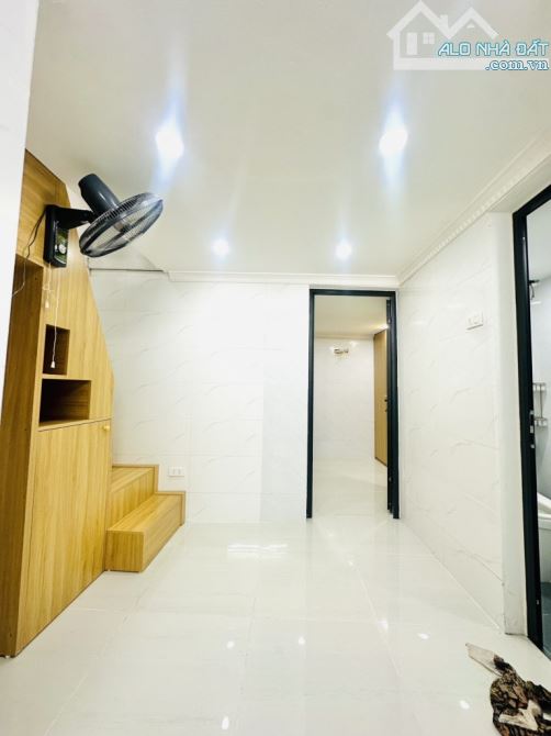 TRUNG TÂM HAI BÀ TRƯNG - HÀNG XÓM PHỐ CỔ - NHỈNH 2 TỶ NHỈNH - NHỎ XINH 3 NGỦ ĐỦ CÔNG NĂNG. - 1