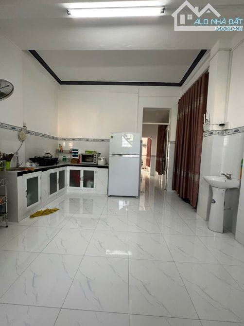 NHÀ TRỆT CÒN MỚI HẺM 71 LÊ HỒNG PHONG ĐỐI DIỆN CẢNG HOÀNG DIỆU ĐOẠN LỘ ĐÃ NÂNG CẤP MỚI - 1