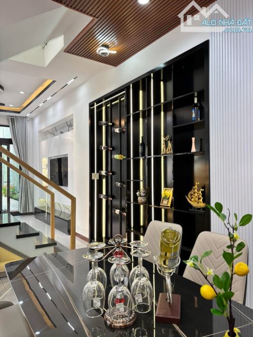 💥BÁN NHÀ FULL NỘI THẤT, 122m2, 4ty7, HOÀNG DIỆU, HẢI CHÂU, TRUNG TÂM ĐÀ NẴNG - 1
