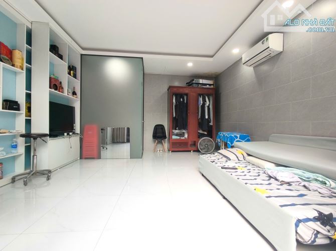 Bán nhà 2 tầng ngang 10 dt 120m2 ngay Trung Chánh hóc môn 3pn giá 5tỷ. - 1