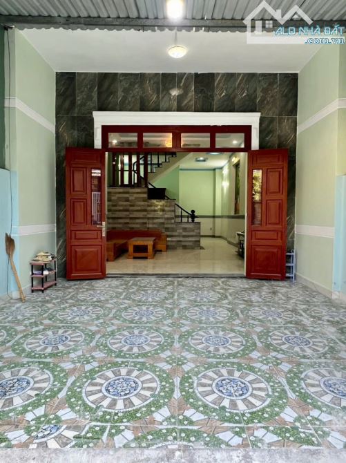 Nhà sổ hồng riêng 1 trệt 1 lầu Bình chuẩn 17 thuận an bình dương 2 tỷ 530 triệu - 1