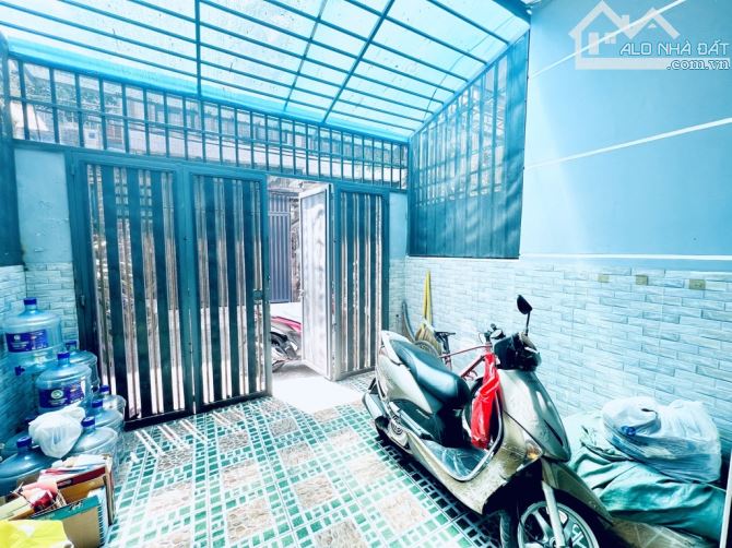 KHU ĐỒNG BỘ Ô TÔ NÉ - QUAN TRUNG - CHỦ NGỢP BÁN GẤP - 72M2 - GIÁ 7.X TỶ - 1