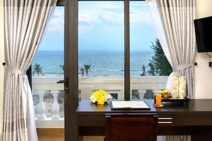 Bán khách sạn 3 sao mặt biển - Cửa Đại Hội An, DT 400m2, 6 tầng + 1 tầng hầm - 1