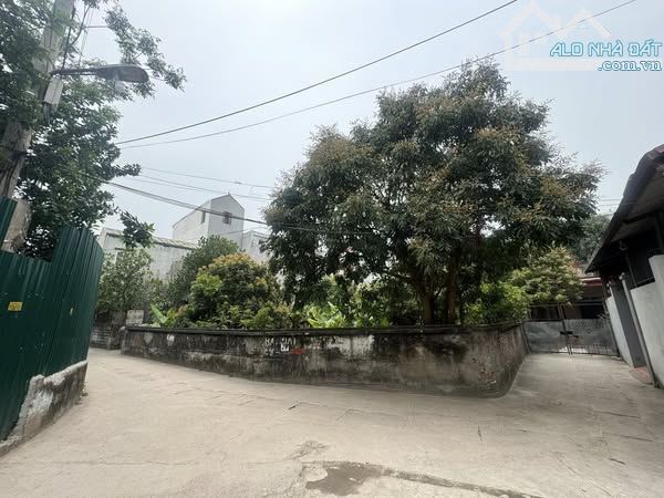 BÁN ĐẤT VẠN PHÚC . MT 33M. DT 550 M . Ô TÔ VÀO ĐẤT . LÔ GÓC VỊ TRÍ ĐẸP NHẤT - 1