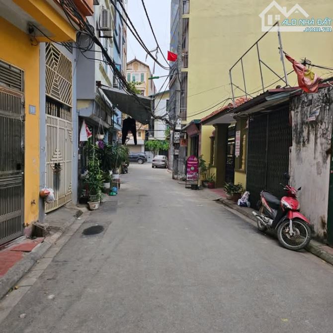 P/L HV Tài Chính Phố Văn Hội, Đức Thắng, BTL -Lô Góc -Kinh Doanh -Ô Tô Tránh - 40m - 7.4Tỷ - 1