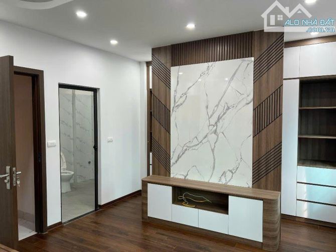 NHÀ ĐẸP – GIÁ TỐT – SỔ RIÊNG – Ở NGAY – Ô TÔ ĐỖ CỬA , Thượng Cát, Bắc Từ Liêm 39m x 5tầng - 1