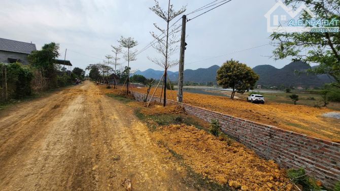 Bán Nhanh Lô Đất Tay Chạm Hồ - Giá Chưa Đến 5TR/M2 - Lạc Sơn - Hòa Bình - 1