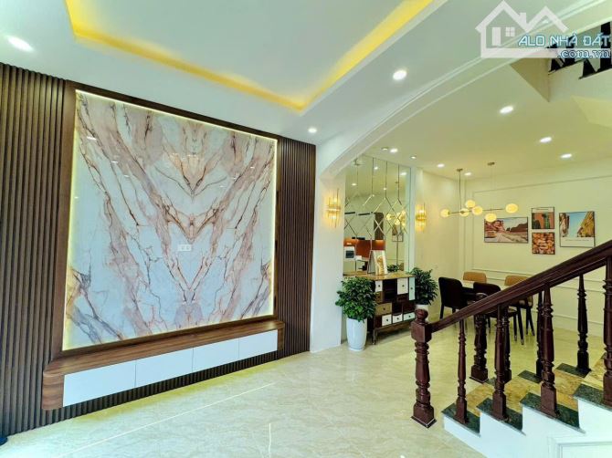 Bán nhà riêng đường Trương Định quận Hoàng Mai 35m x 4T giá 6.8 tỷ, nhà đẹp, đủ đồ - 1