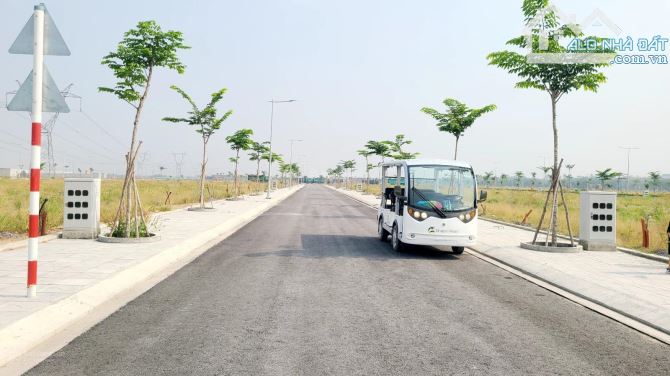 CHỦ CẮT LỖ LÔ GÓC 2MT- KHU DÂN CƯ ĐỨC HOÀ ĐÔNG- SHR- 2TỶ350- ĐỐI DIỆN KHU CÔNG VIÊN - 1