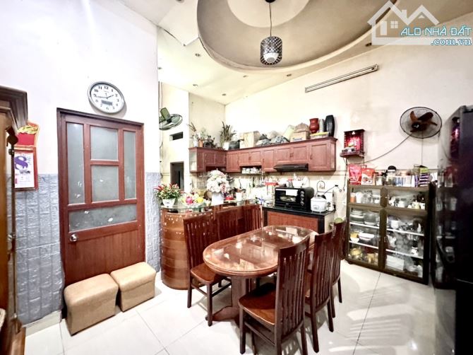 ✴️ Nhà 2Tầng P.Thạnh Xuân ,Quận 12.Dt:200m2,Ngang 6(NỞ HẬU 14M) Dài 24m.Chỉ 9.89tỷ🔥 - 1