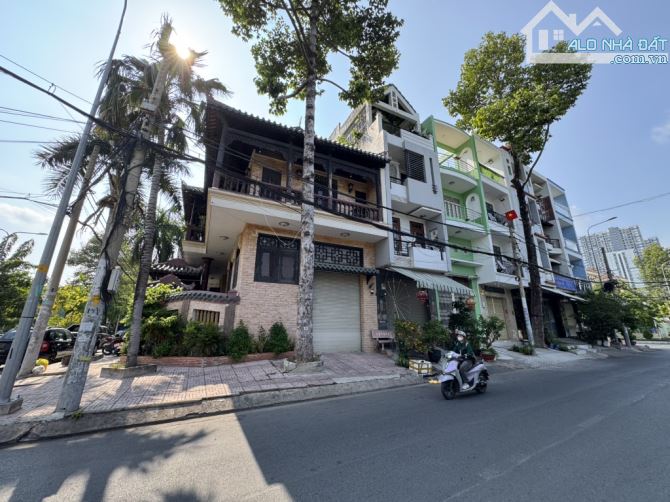 BIỆT THỰ GỖ LIM - TRẦN VĂN KIỂU VIEW CÔNG VIÊN- P10- Q6- DT: 9*25m- 75 tỷ - 1