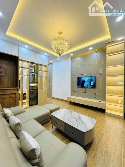 Cứu Chủ Ngộp Thở Cần Bán Gấp Căn Nhà 3 phòng ngủ Lỗ 200tr - Gần Cây xăng Huỳnh văn nghệ - 1