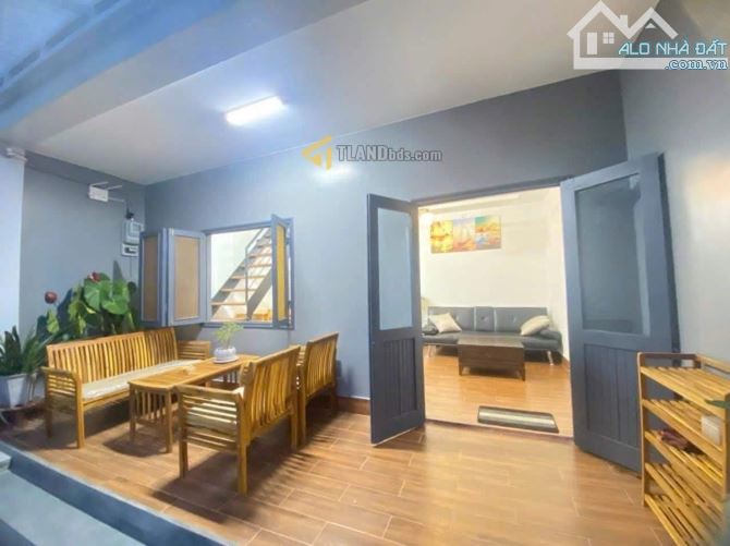 BÁN NHÀ TRUNG TÂM P2 . DT 84m2 , có sân đậu ô tô , giá 5 Tỷ 9 - 1