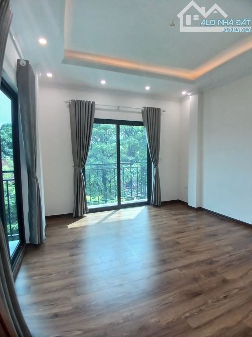 Bán nhà Mp Đa Sĩ , dt 54m2, 6t thang máy, lô góc, kd, giá 14.5 tỷ - 1