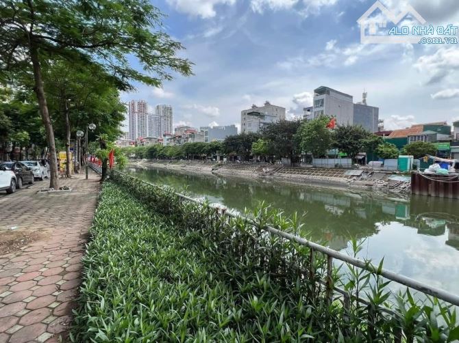 BÁN TOÀ VĂN PHÒNG MẶT PHỐ VŨ TÔNG PHAN 310m2 - 10T THANG MÁY - MT 11m - 145 TỶ -LÔ GÓC-HẦM - 1