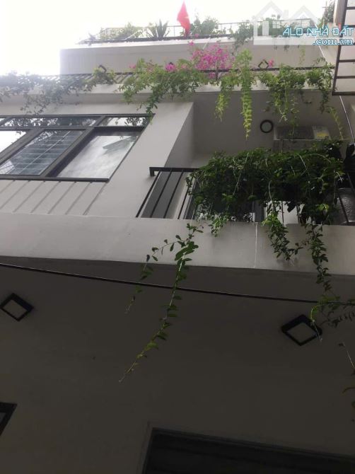 Sang nhượng nhà 3 tầng kiên cố -tố hữu - Hải châu - 1