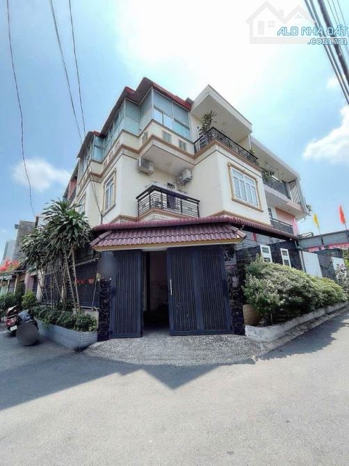Nhà đẹp 3 tầng lô góc _ KHU PHÂN LÔ đường xe hơi _ DT: 90m2.4pn - 1