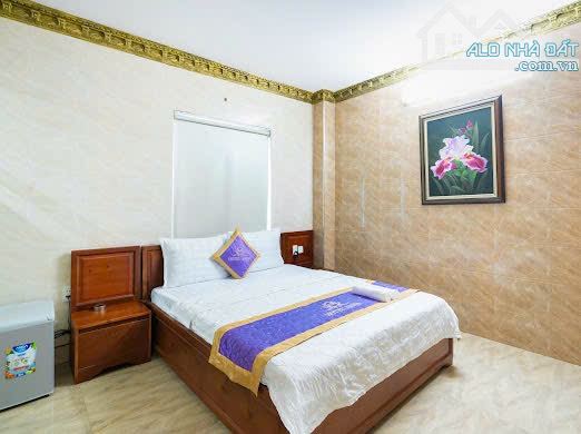 Bán Khách Sạn khu Cityland Gò Vấp, 9 x 21m hầm 6 tầng 26 phòng Giá 36 tỷ - 12