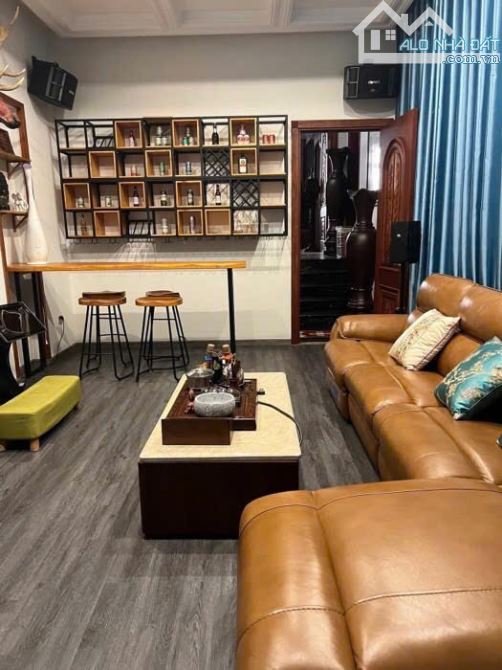 BIỆT THỰ ĐẲNG CẤP- NGANG BỀ THẾ 8M- FULL NỘI THẤT GỖ CAO CẤP NHẬP KHẨU - Đ. HUỲNH TẤN PHÁT - 13