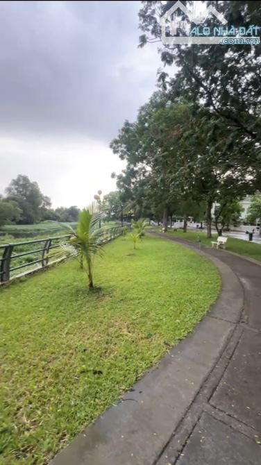 Biệt thự đơn lập View mặt sông KDC Jamona Home Resort, Quốc Lộ 13, HBP. DT 438m2 - 16