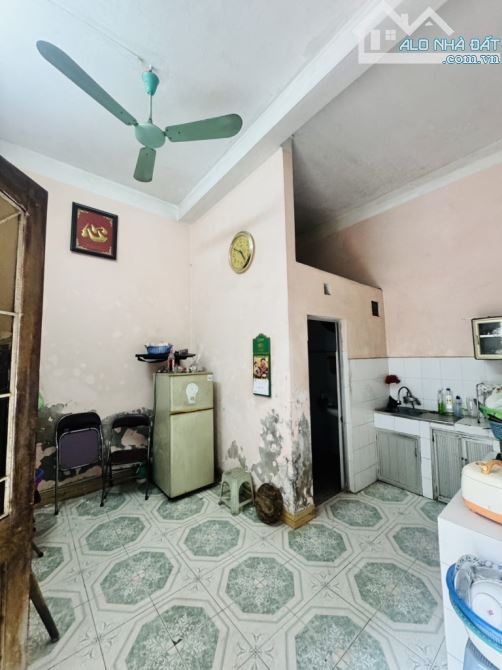 xác định bán đất tặng nhà 3 tầng cũ phố võ thị sáu-ô tô ra vào thoải mái - 3