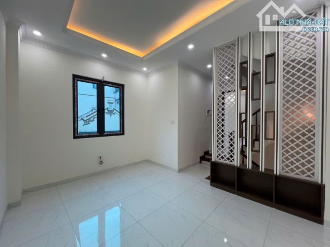 Bán nhà Cựu Quán Đức Thượng ô tô 35m 4 tầng lô góc mặt 10m - 2