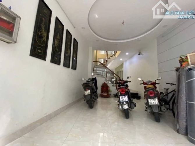 Khu phân lô Phan Huy Ích, gần 100m, 4.7m nở hậu 6m, 4 tầng,  5pn, 7 tỷ xíu - 2