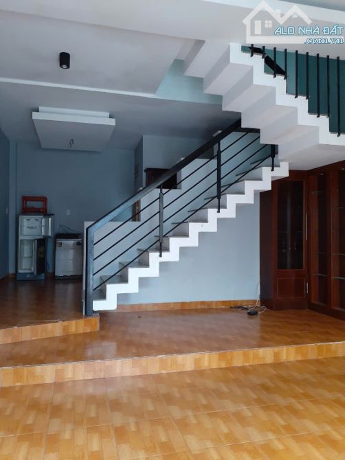 Giá 5 tỷ Nhà hẻm ôtô con Hoàng Diệu 2 60m2 (5x12) SHR khu dân trí ngay ĐH Ngân hàng - 2