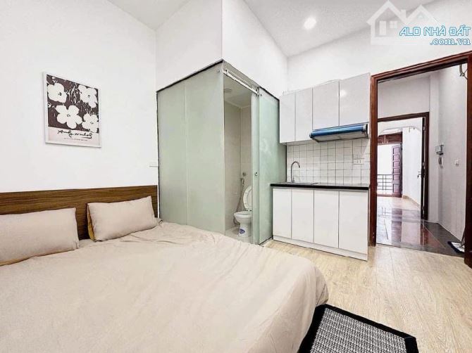 Hồ Tùng Mậu 5 Tầng -8 Phòng Khép Kín Cho Thuê -Đối Diện Đại Học Thương Mại -DT 50m .10 Tỷ - 2